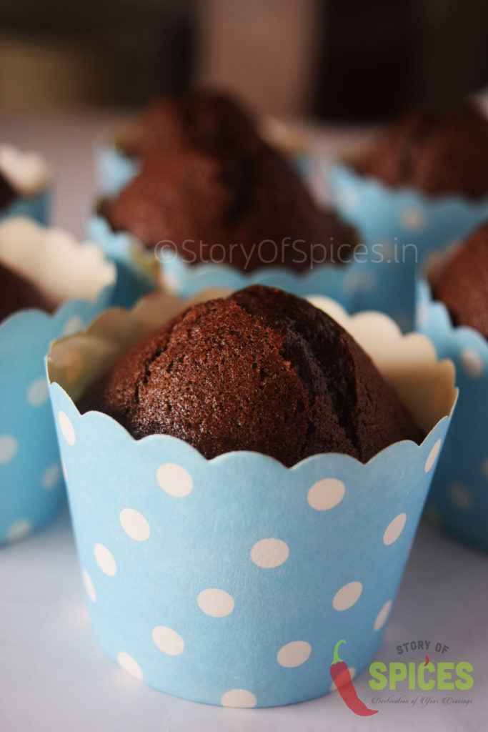 Eggless-Chocolate-Cupcakes-Recipe-Story-Of-Spices