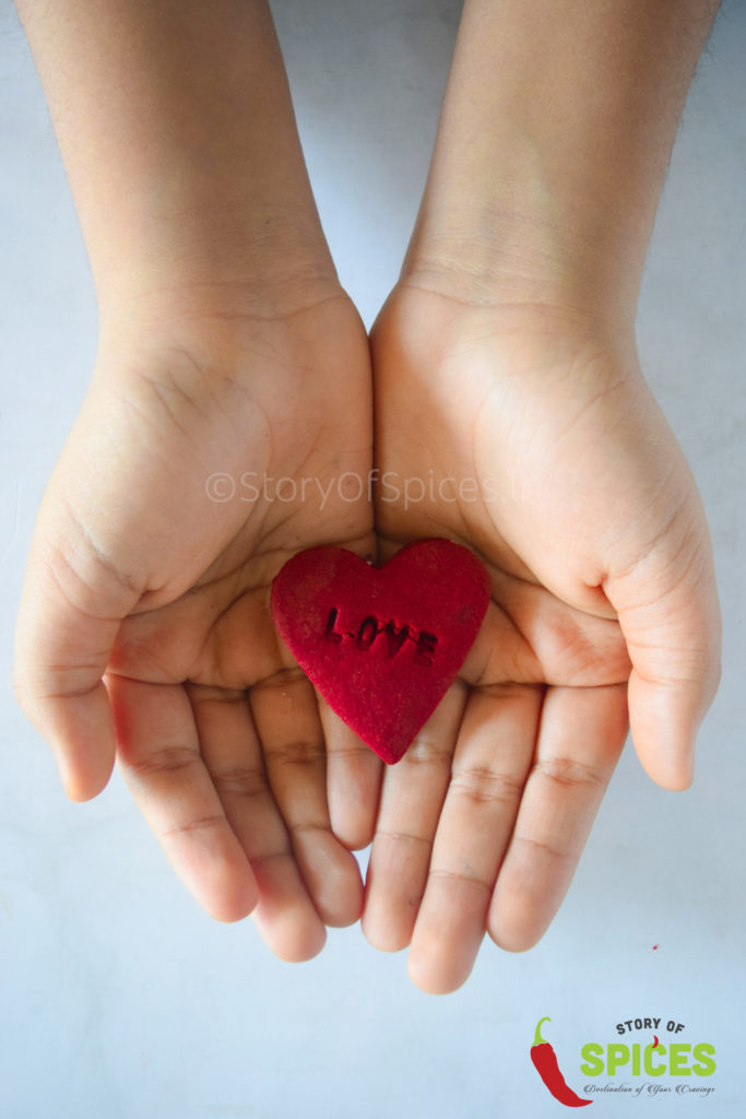 Sweetheart-sandwich-Cookies-Story-Of-Spices