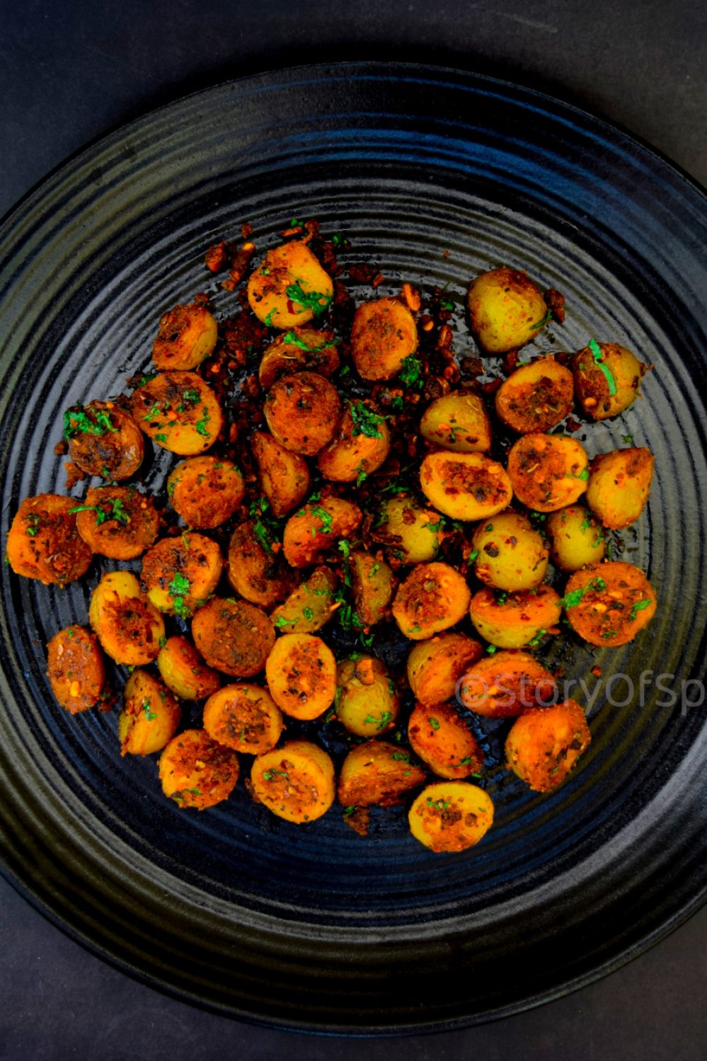 Roasted-Garlic-Potatoes-Story-of-spices
